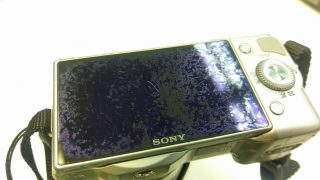 SONYのデジカメの液晶コーティング剥げに対処してみた